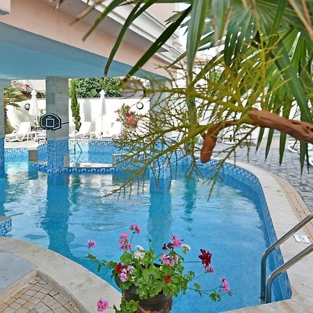 Sirena Palace Family Hotel Obzor Buitenkant foto