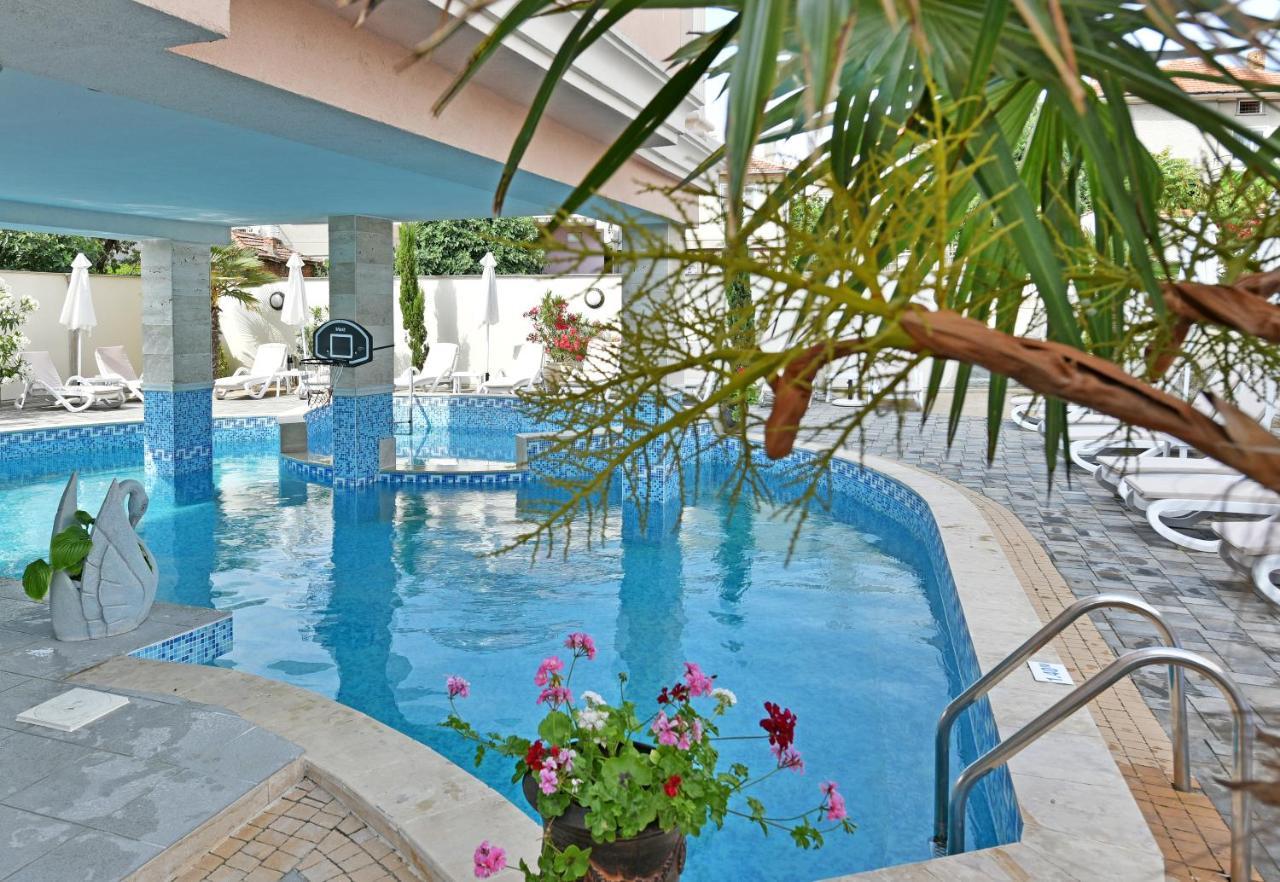 Sirena Palace Family Hotel Obzor Buitenkant foto