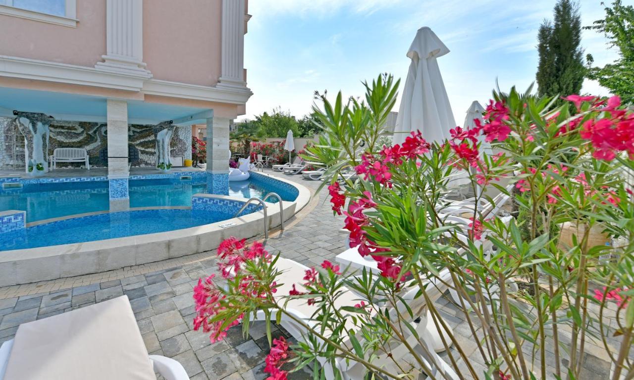 Sirena Palace Family Hotel Obzor Buitenkant foto