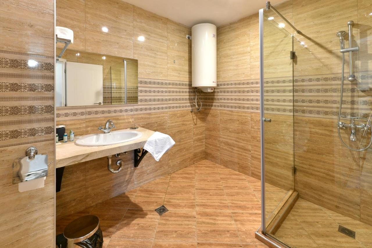 Sirena Palace Family Hotel Obzor Buitenkant foto