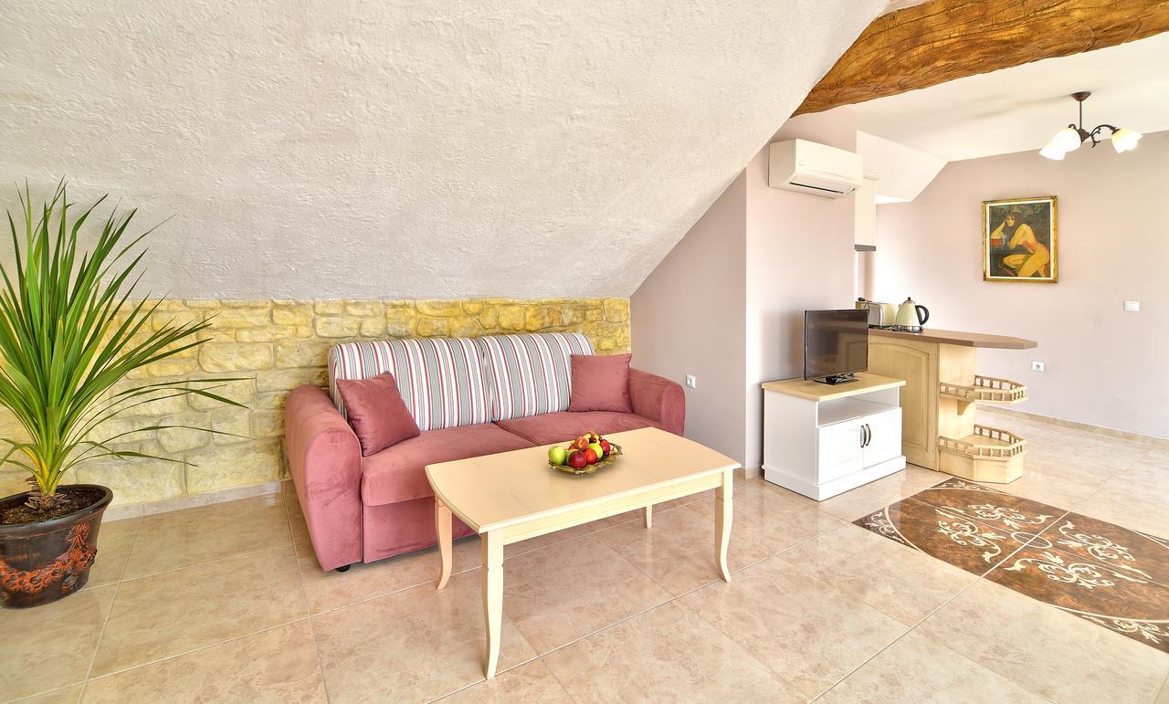 Sirena Palace Family Hotel Obzor Buitenkant foto