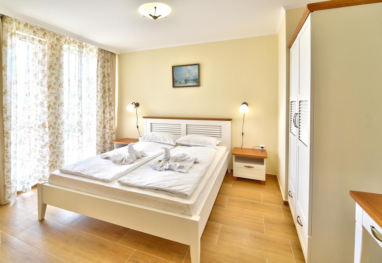 Sirena Palace Family Hotel Obzor Buitenkant foto