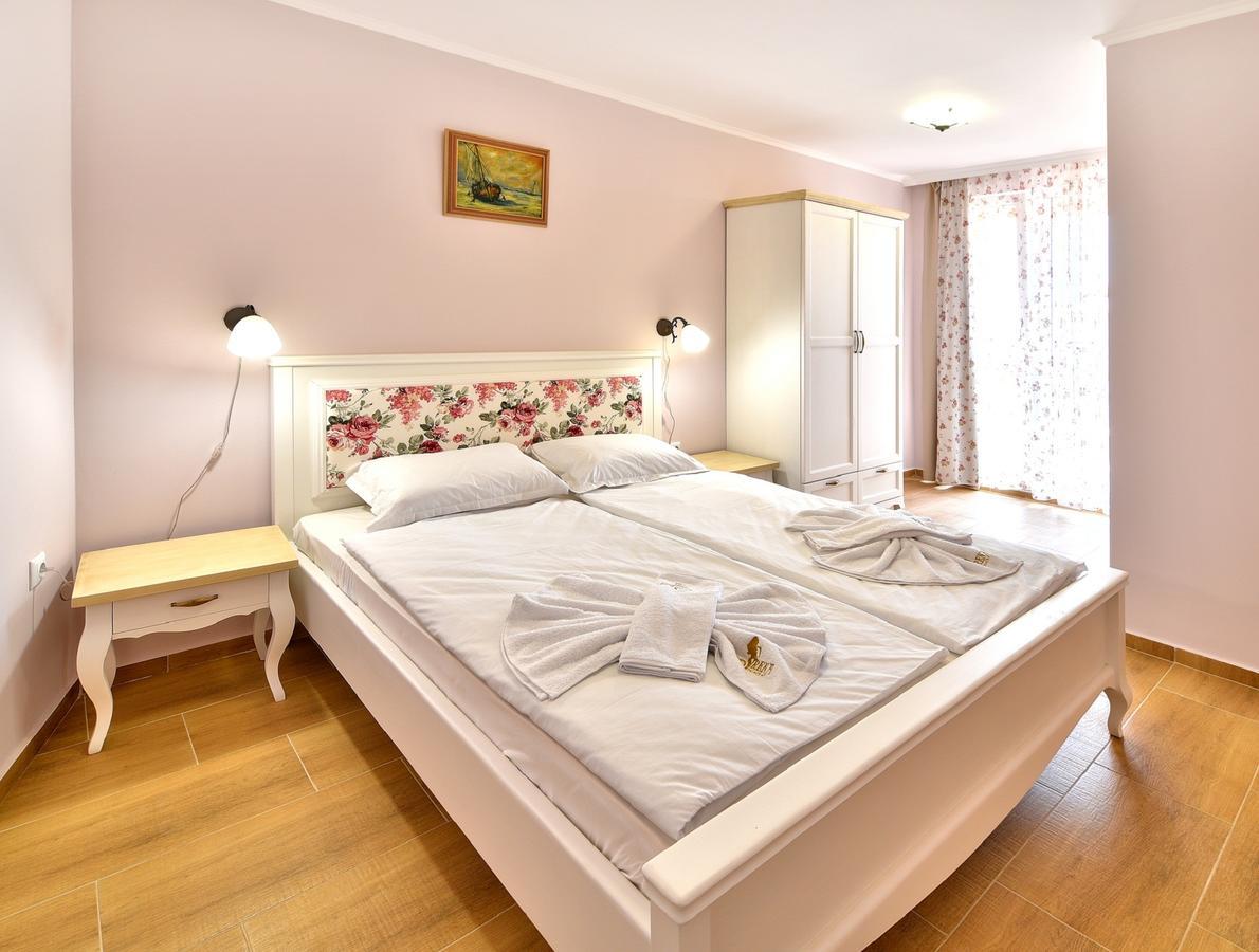 Sirena Palace Family Hotel Obzor Buitenkant foto