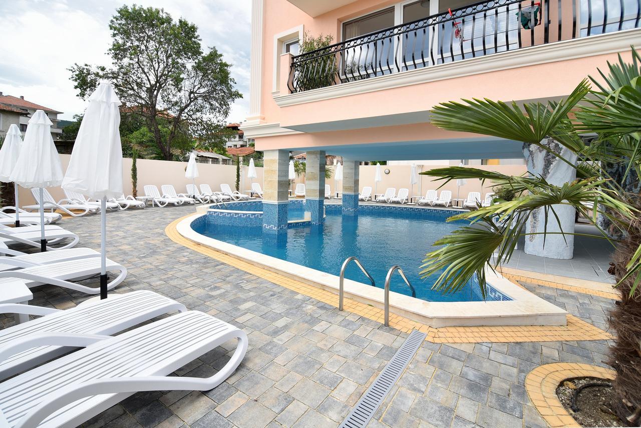 Sirena Palace Family Hotel Obzor Buitenkant foto