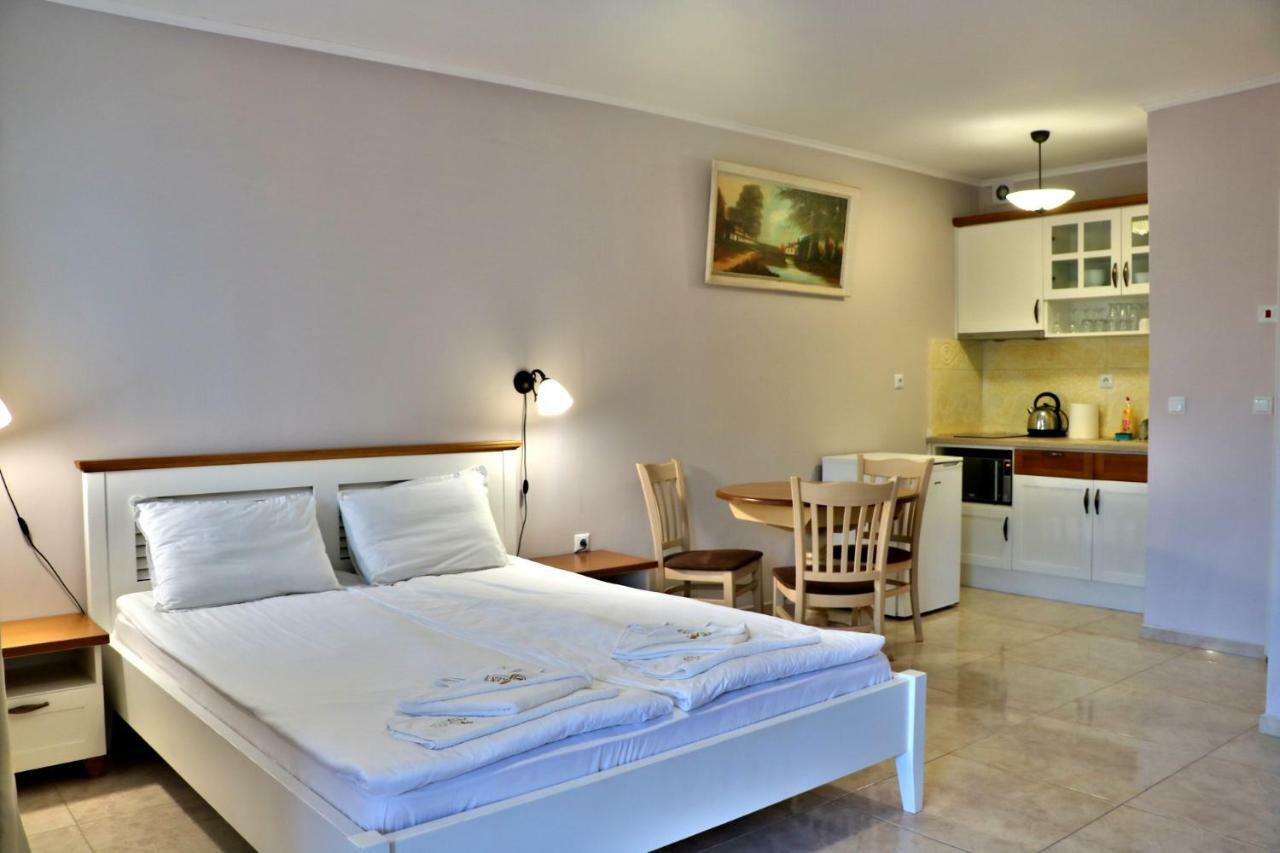 Sirena Palace Family Hotel Obzor Buitenkant foto